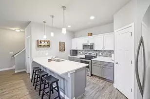 1971 N Windsor Ave, Cottage Grove, WI 53527 - Photo 20