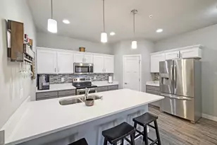 1971 N Windsor Ave, Cottage Grove, WI 53527 - Photo 10