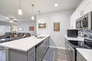 1971 N Windsor Ave, Cottage Grove, WI 53527 - Photo 16