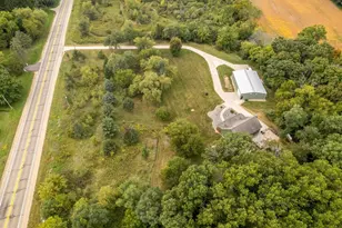 10120 W State 81 Rd, Beloit, WI 53511 - Photo 6