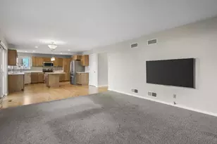 5734 Rosslare Ln, Fitchburg, WI 53711 - Photo 14