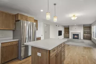 5734 Rosslare Ln, Fitchburg, WI 53711 - Photo 10