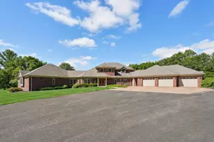 2688 Scenic Dr, Stevens Point, WI 54481 - Photo 8