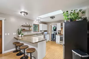 911 Gillette Ln, Wisconsin Dells, WI 53965 - Photo 16