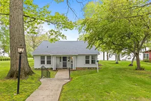 607C Illinois Ave, Green Lake, WI 54941 - Photo 2