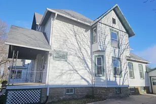 215 N Main St, Reeseville, WI 53579 - Photo 26