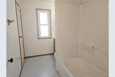 215 N Main Street, Reeseville, WI 53579 - Photo 20