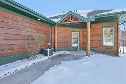 1140 S Gillette Drive #5, Dell Prairie, WI 53965 - Photo 2