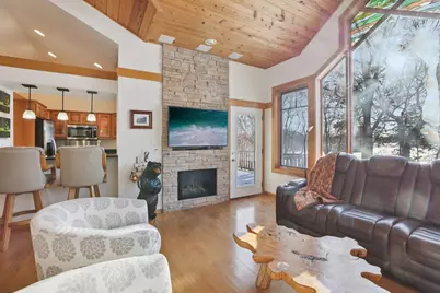 1140 S Gillette Drive #5, Dell Prairie, WI 53965 - Photo 6