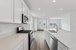 523 Trysil Aly N, Stoughton, WI 53589 - Photo 14