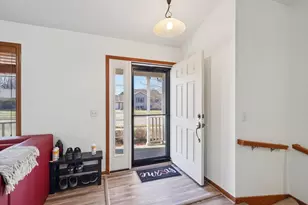 724 Eastridge Dr, Reedsburg, WI 53959 - Photo 6