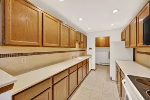 1418 Wheeler Rd, Madison, WI 53704 - Photo 12