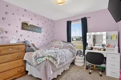 1627 Redwood Drive, Janesville, WI 53548 - Photo 24