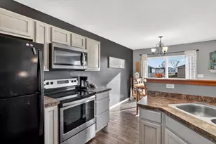 1627 Redwood Dr, Janesville, WI 53548 - Photo 20