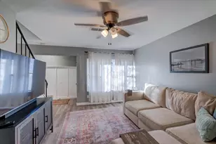 321 East Bluff, Madison, WI 53704 - Photo 4