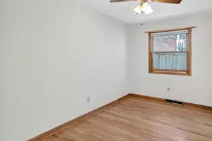 518 Bowman Ave, Madison, WI 53716 - Photo 16