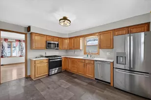 518 Bowman Ave, Madison, WI 53716 - Photo 8