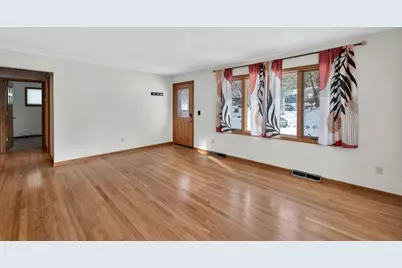 518 Bowman Avenue, Madison, WI 53716 - Photo 6