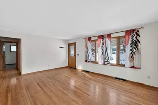 518 Bowman Ave, Madison, WI 53716 - Photo 6