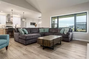 139 E Evergreen Ln, Milton, WI 53525 - Photo 8