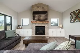 139 E Evergreen Ln, Milton, WI 53525 - Photo 6