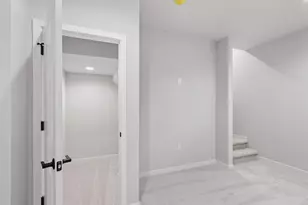 2811 Crinkle Root Dr, Fitchburg, WI 53711 - Photo 58