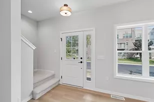 2811 Crinkle Root Dr, Fitchburg, WI 53711 - Photo 38