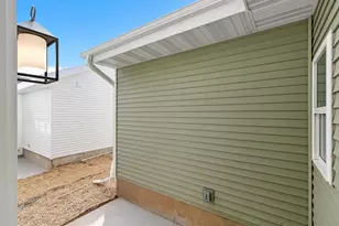 2811 Crinkle Root Dr, Fitchburg, WI 53711 - Photo 20