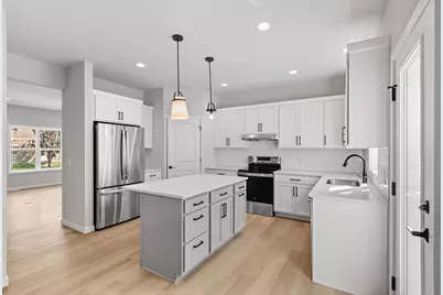 2811 Crinkle Root Drive, Fitchburg, WI 53711 - Photo 8