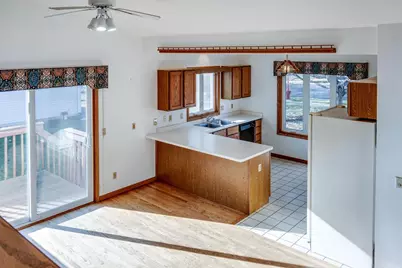 850 N Perry Parkway, Oregon, WI 53575 - Photo 20