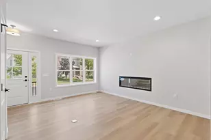 2811 Crinkle Root Dr, Fitchburg, WI 53711 - Photo 30