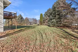 2700 Bailey Rd, Sun Prairie, WI 53590 - Photo 18