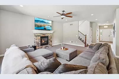 204 Westmorland Drive, Mount Horeb, WI 53572 - Photo 12