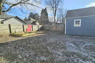 1151 Oak St, Beloit, WI 53511 - Photo 48