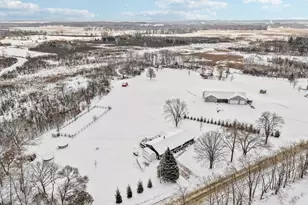 402 Schwantz Rd, Pardeeville, WI 53954 - Photo 38