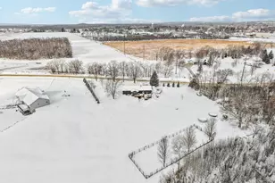 402 Schwantz Rd, Pardeeville, WI 53954 - Photo 44