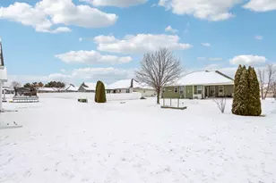 2021 Goldfinch Ln, Sauk City, WI 53583 - Photo 38