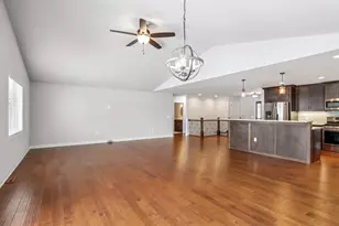 2021 Goldfinch Ln, Sauk City, WI 53583 - Photo 6