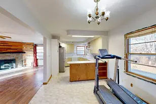 520 Vernon Ave, Hillsboro, WI 54634 - Photo 8