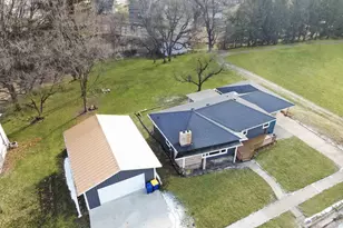 520 Vernon Ave, Hillsboro, WI 54634 - Photo 2