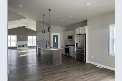 495 Foxfield Court, Oregon, WI 53575 - Photo 4