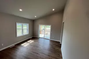 495 Foxfield Ct, Oregon, WI 53575 - Photo 12