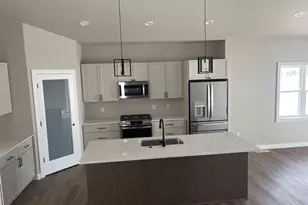 495 Foxfield Ct, Oregon, WI 53575 - Photo 6