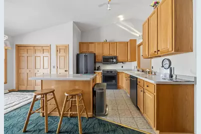 2821 Carrousel Lane, Janesville, WI 53545 - Photo 12