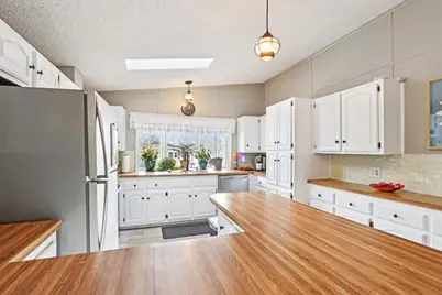 412 Oak Lodge Road, Racine, WI 53185 - Photo 16