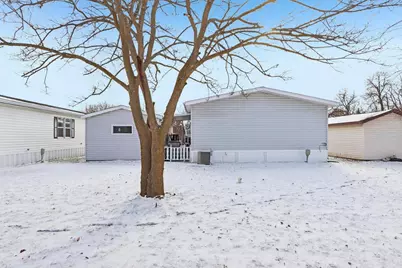 412 Oak Lodge Road, Racine, WI 53185 - Photo 36