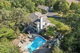 2082 Tower Dr, Stoughton, WI 53589 - Photo 2