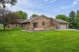 8131 E Creek Rd, Janesville, WI 53546 - Photo 1