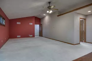 8131 E Creek Rd, Janesville, WI 53546 - Photo 42