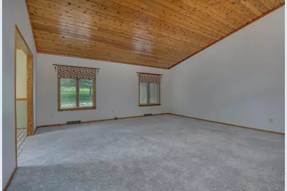 8131 E Creek Road, Janesville, WI 53546 - Photo 30